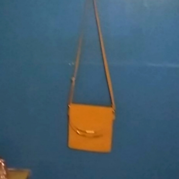 Purse - Picture 1 of 1